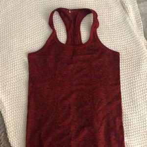 Racer back lululemon tank